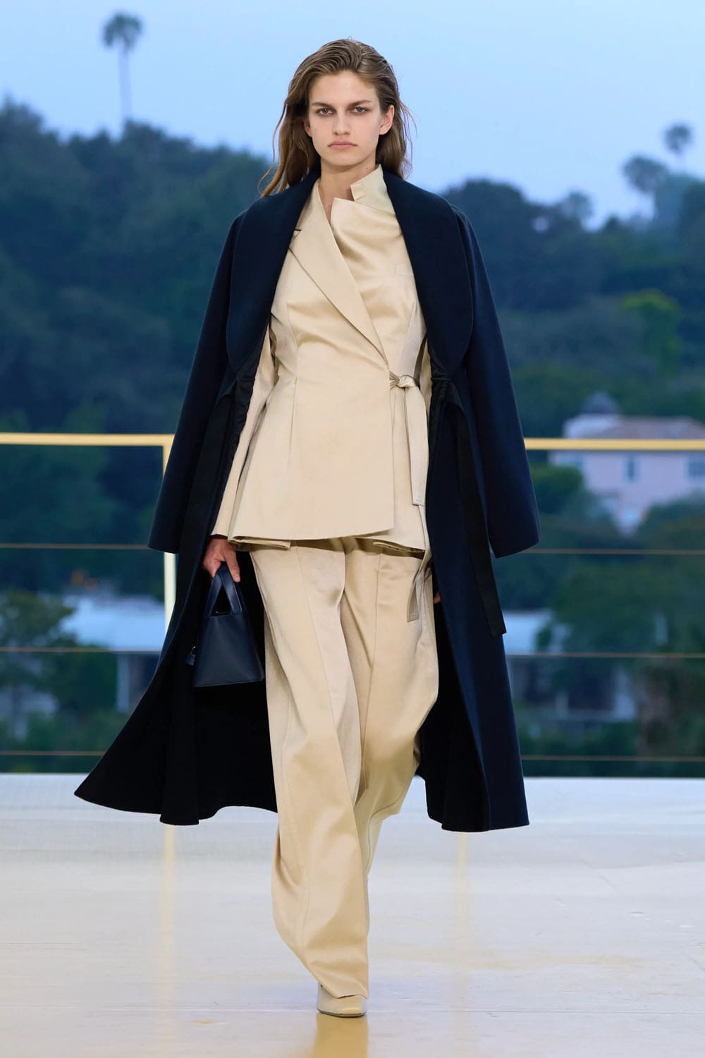 Hermes fall winter 2026 2027 the second chapter Resort Los Angeles Runway Magazine (26)