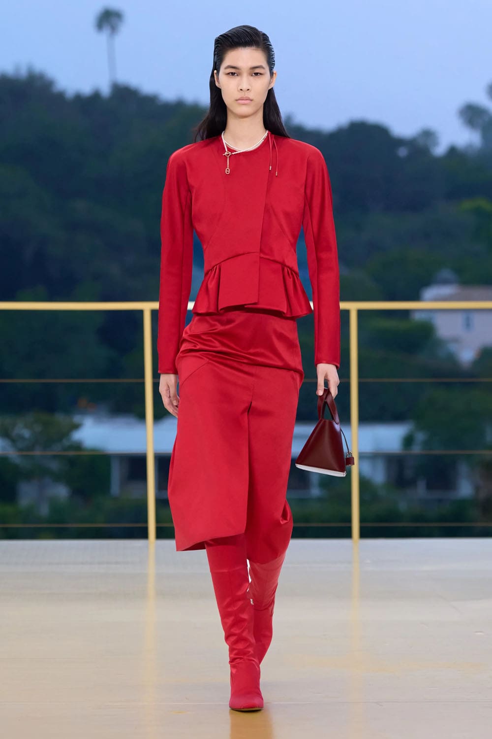 Hermes fall winter 2026 2027 the second chapter Resort Los Angeles Runway Magazine (33)
