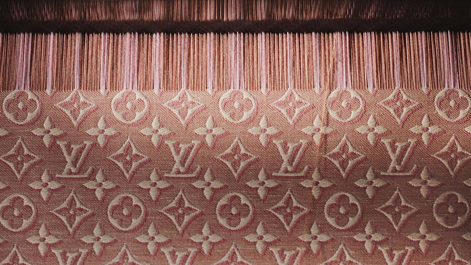 Louis Vuitton Monogram Embleme - RUNWAY MAGAZINE ® Official