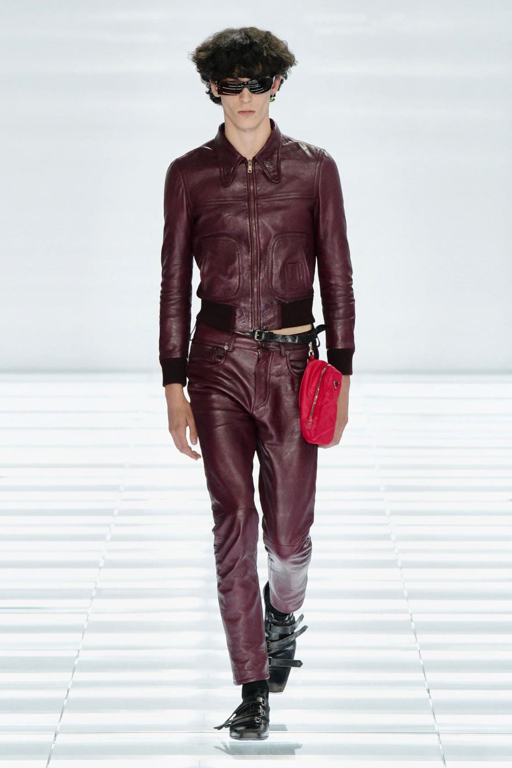 Prada Printemps Été 2027 Homme Runway Magazine (11)