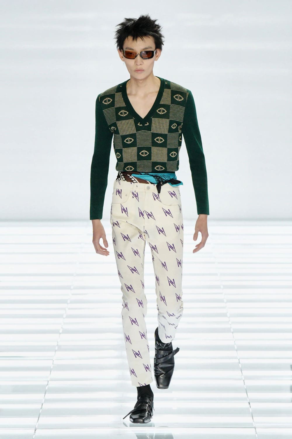Prada Printemps Été 2027 Homme Runway Magazine (14)