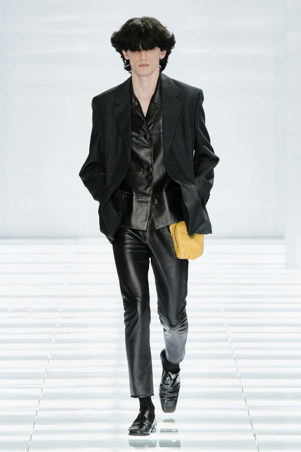 Prada Printemps Été 2027 Homme Runway Magazine (24)