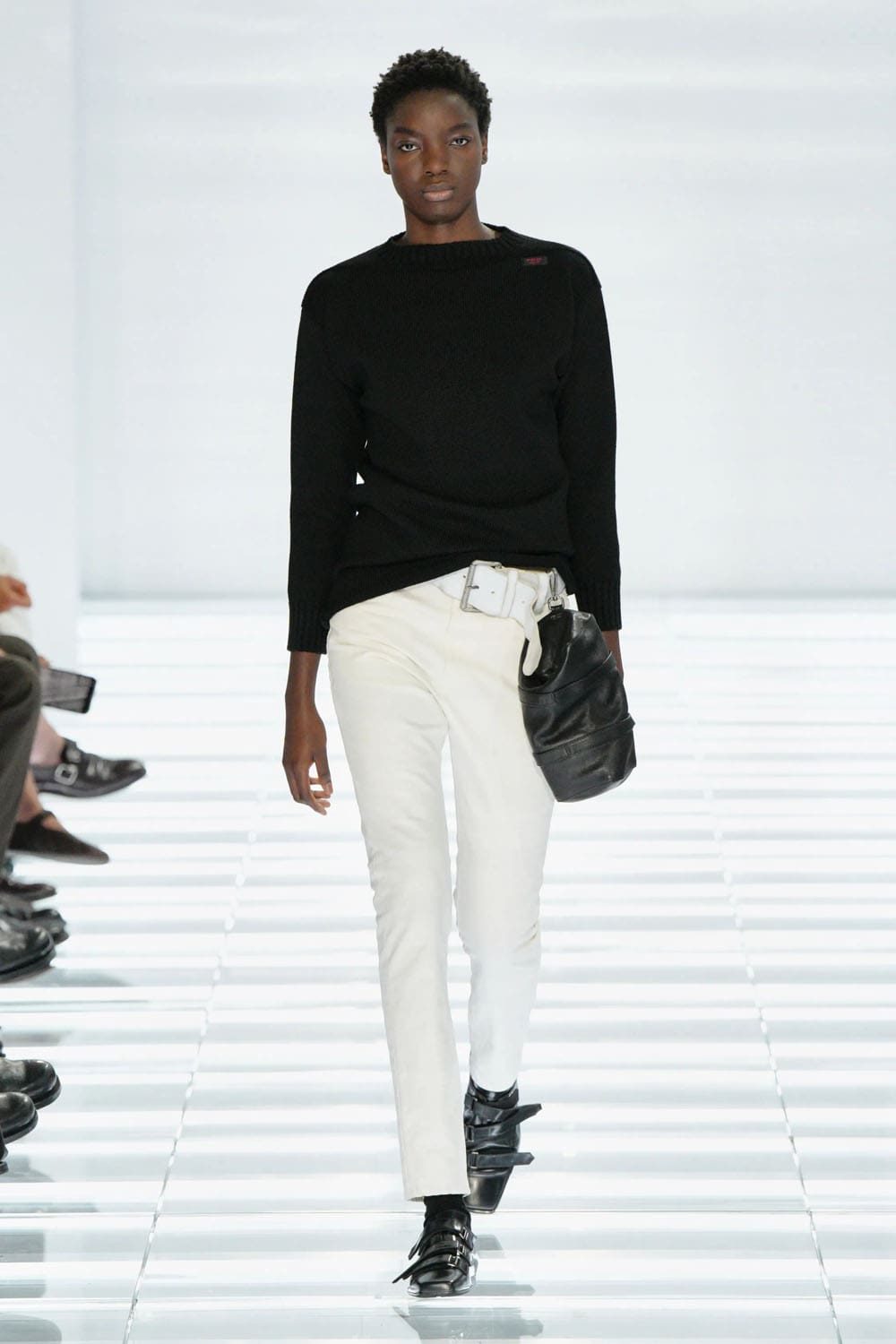Prada Printemps Été 2027 Homme Runway Magazine (35)