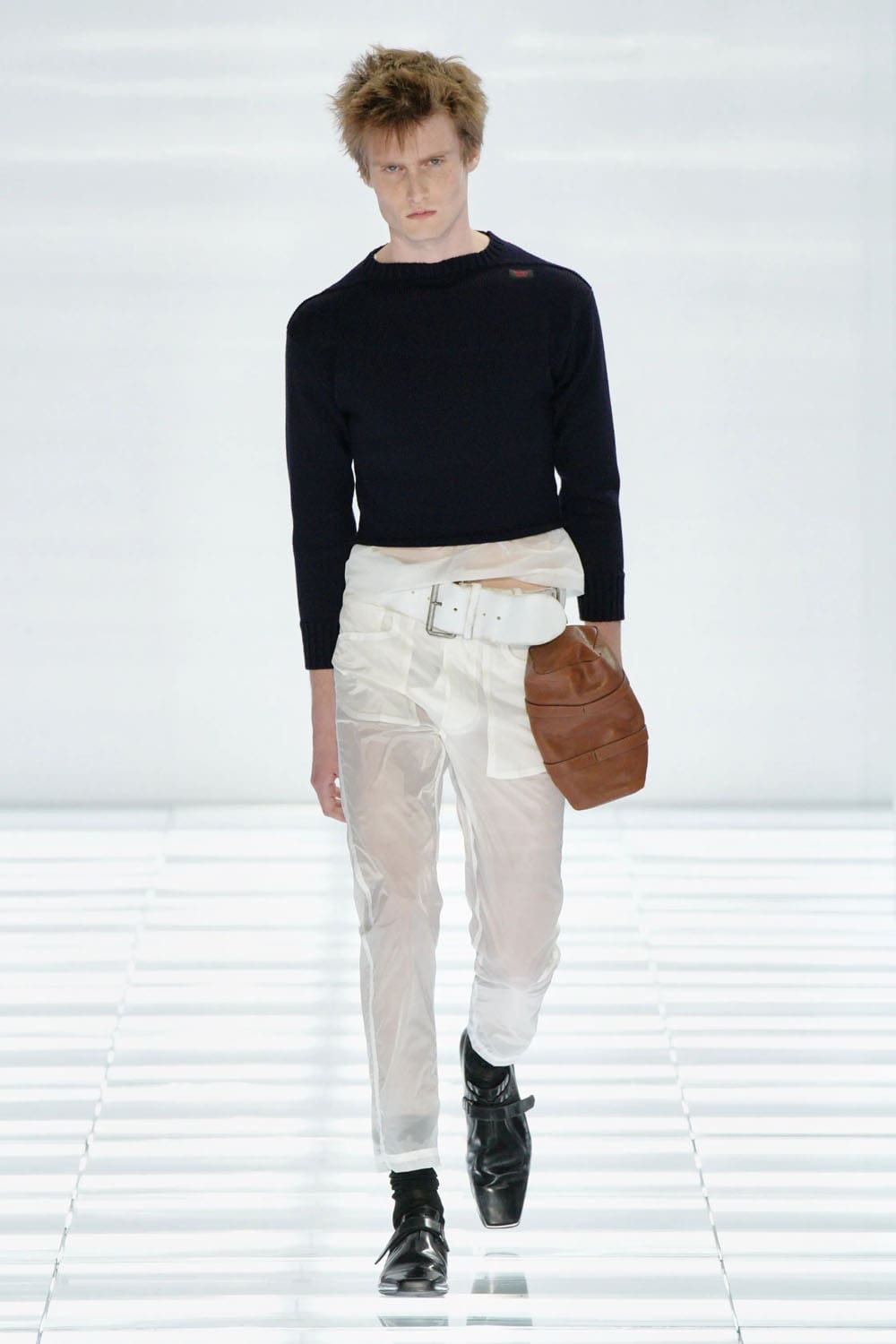 Prada Printemps Été 2027 Homme Runway Magazine (38)