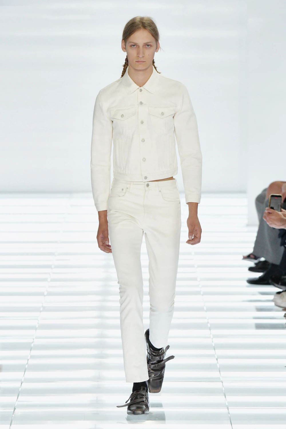 Prada Printemps Été 2027 Homme Runway Magazine (8)