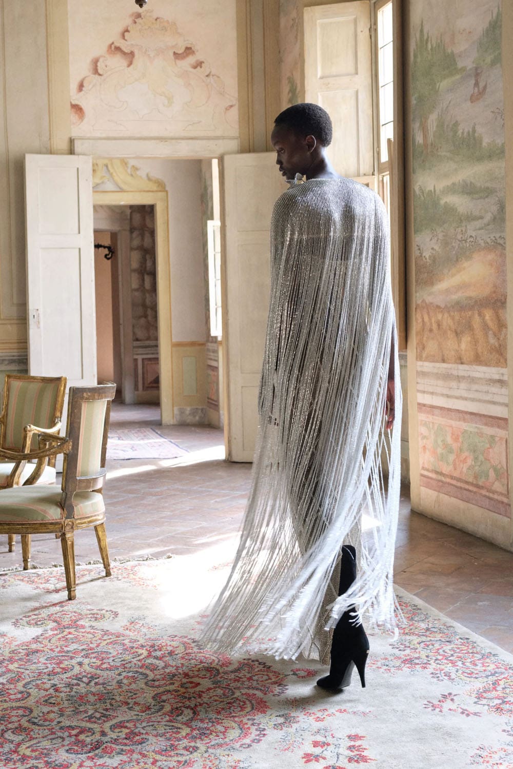 Valentino Cruise 2027 Resort Runway Revista (33)
