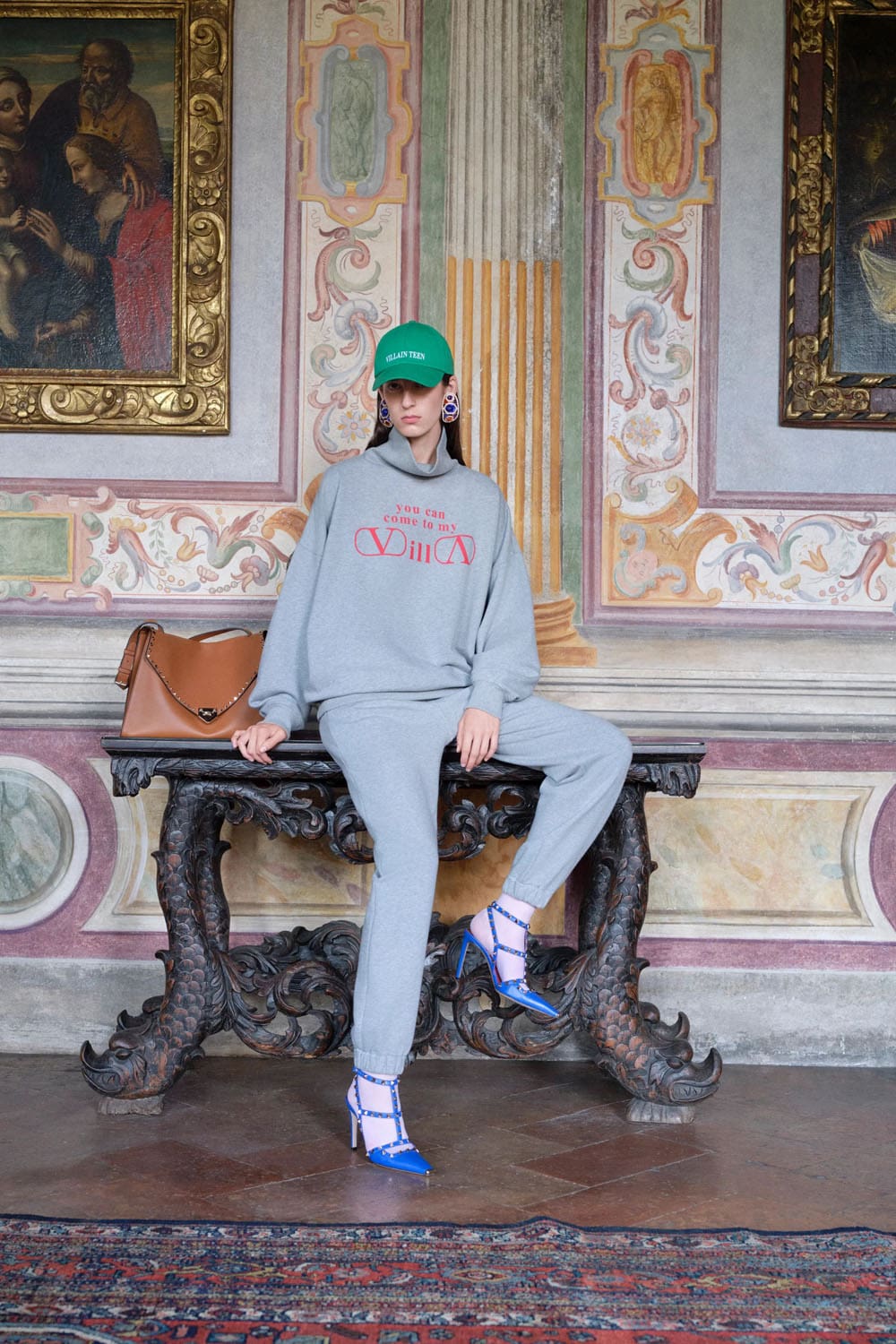 Valentino Cruise 2027 - RUNWAY MAGAZINE ® Official