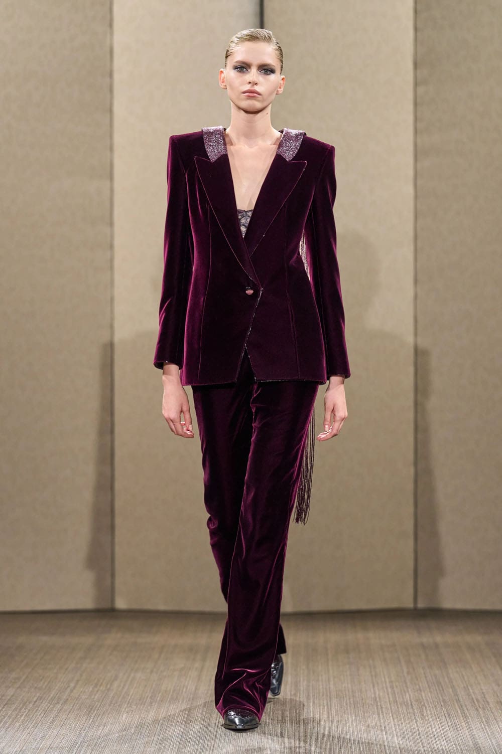 Armani Privè Autunno Inverno 2026 2027 Haute Couture Runway Magazine (12)