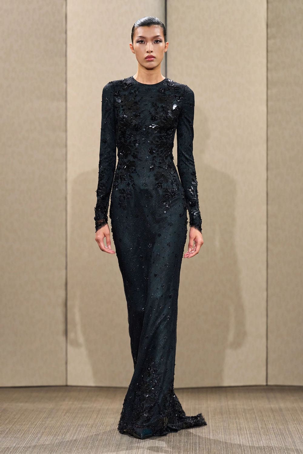 Armani Privè Autunno Inverno 2026 2027 Haute Couture Runway Magazine (34)