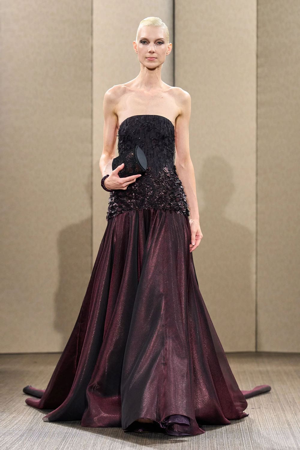 Armani Privè Autunno Inverno 2026 2027 Haute Couture Runway Magazine (43)