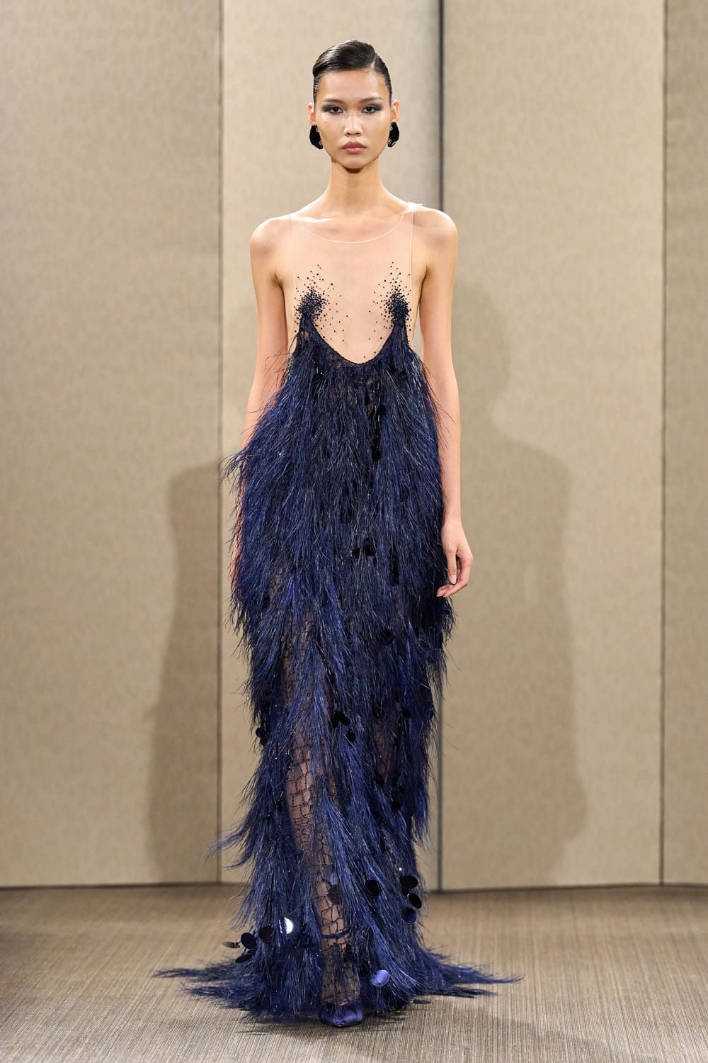 Armani Privè Autunno Inverno 2026 2027 Haute Couture Runway Magazine (44)