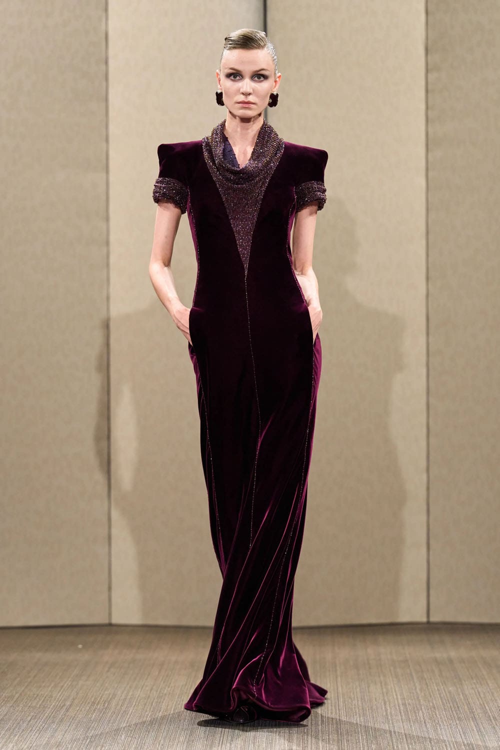 Armani Privè Autunno Inverno 2026 2027 Haute Couture Runway Magazine (50)
