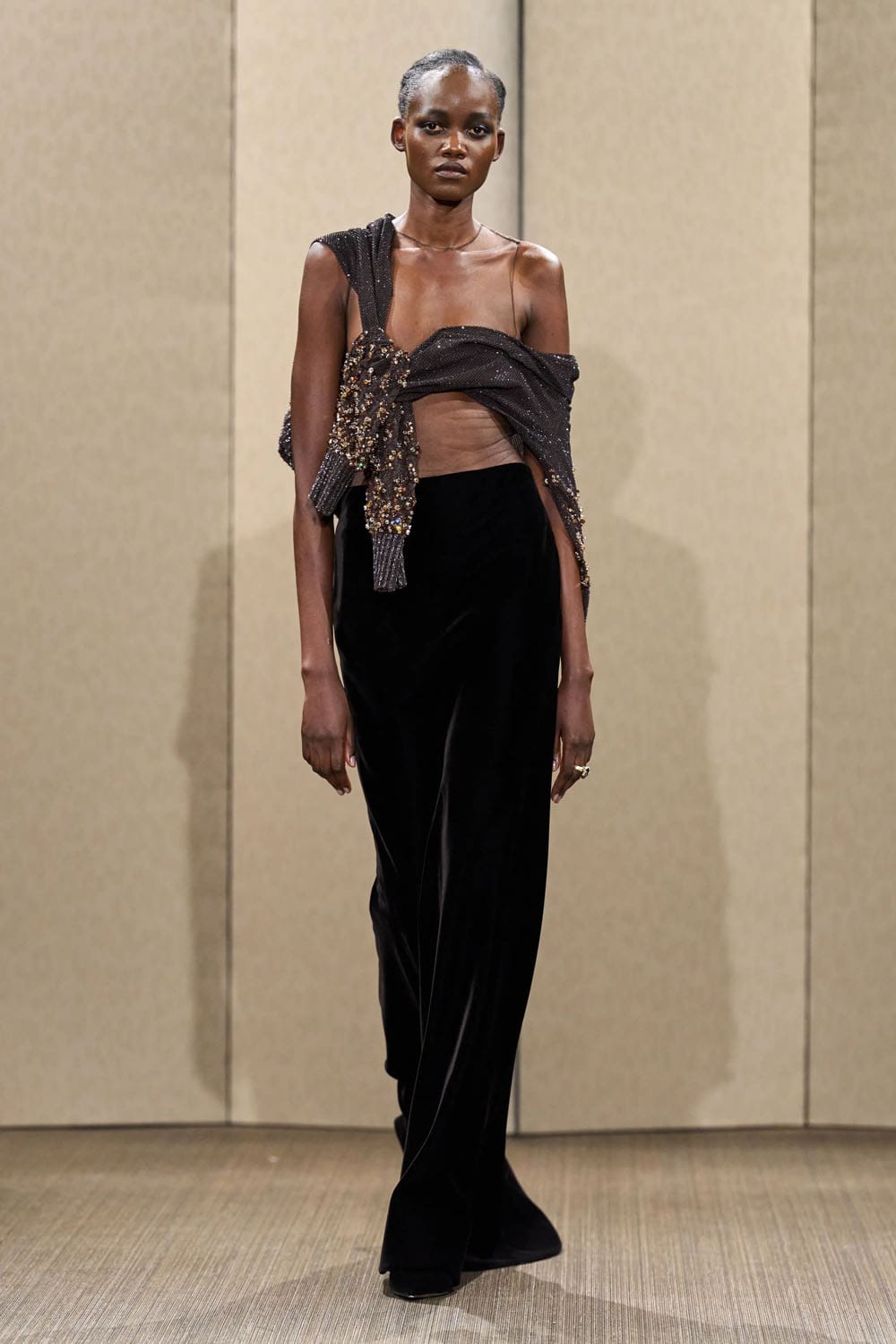 Armani Privè Autunno Inverno 2026 2027 Haute Couture Runway Magazine (52)