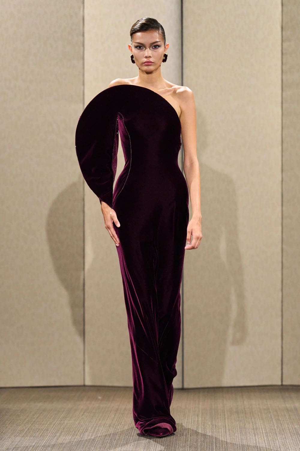 Armani Privè Autunno Inverno 2026 2027 Haute Couture Runway Magazine (53)