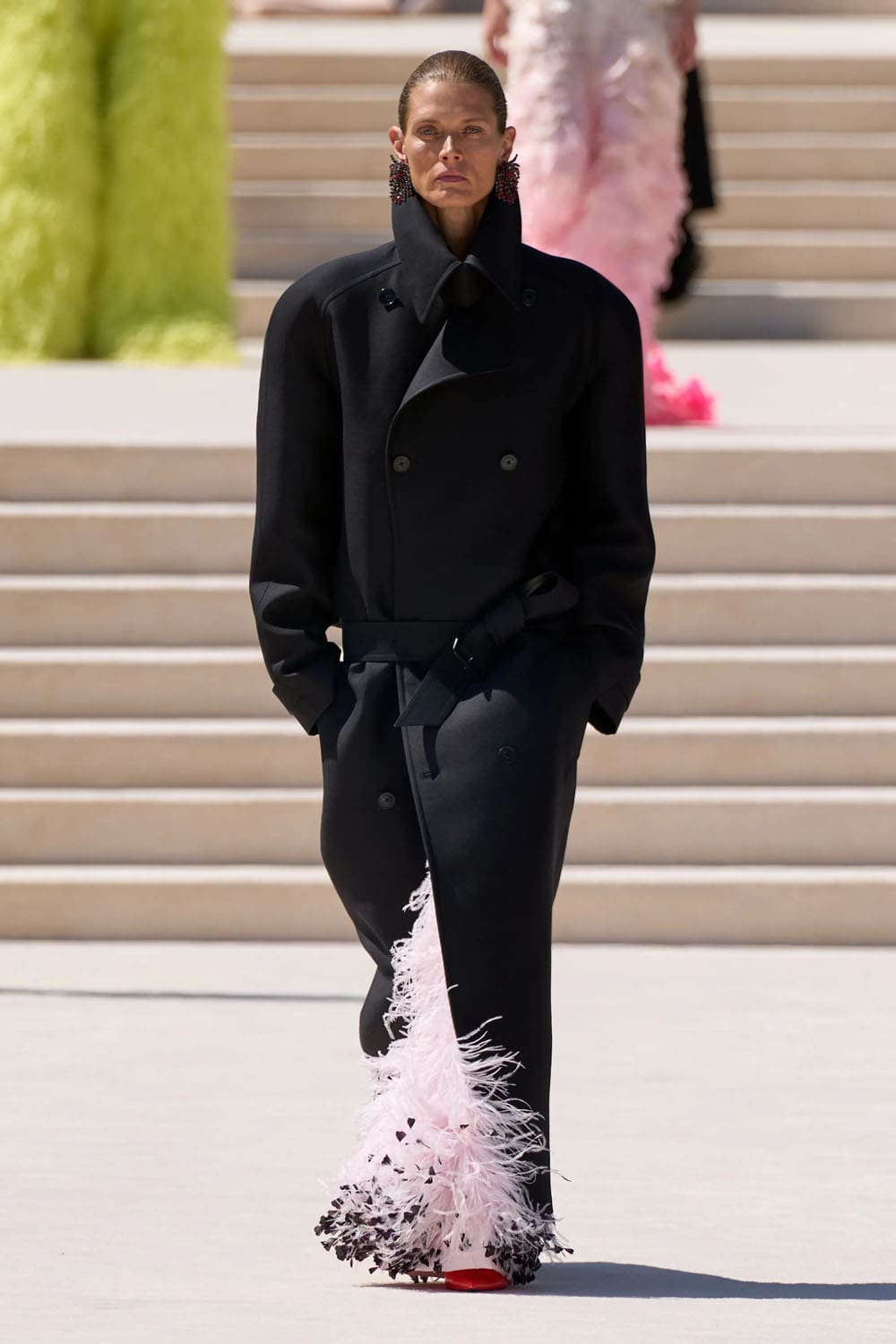 Balenciaga Herbst/Winter 2026/2027 Haute Couture PPP Runway Magazin (24)