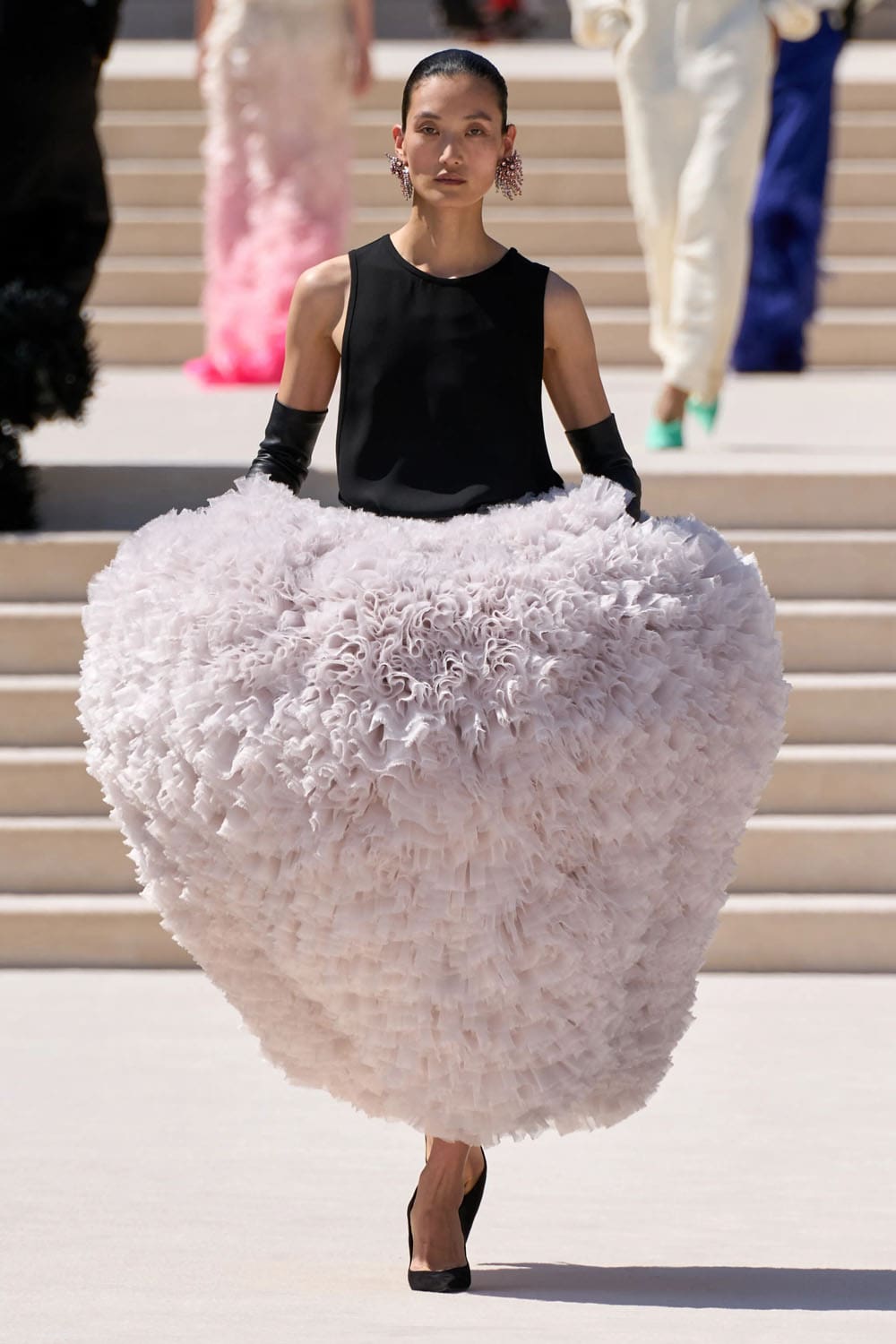 Balenciaga Herbst/Winter 2026/2027 Haute Couture PPP Runway Magazin (31)