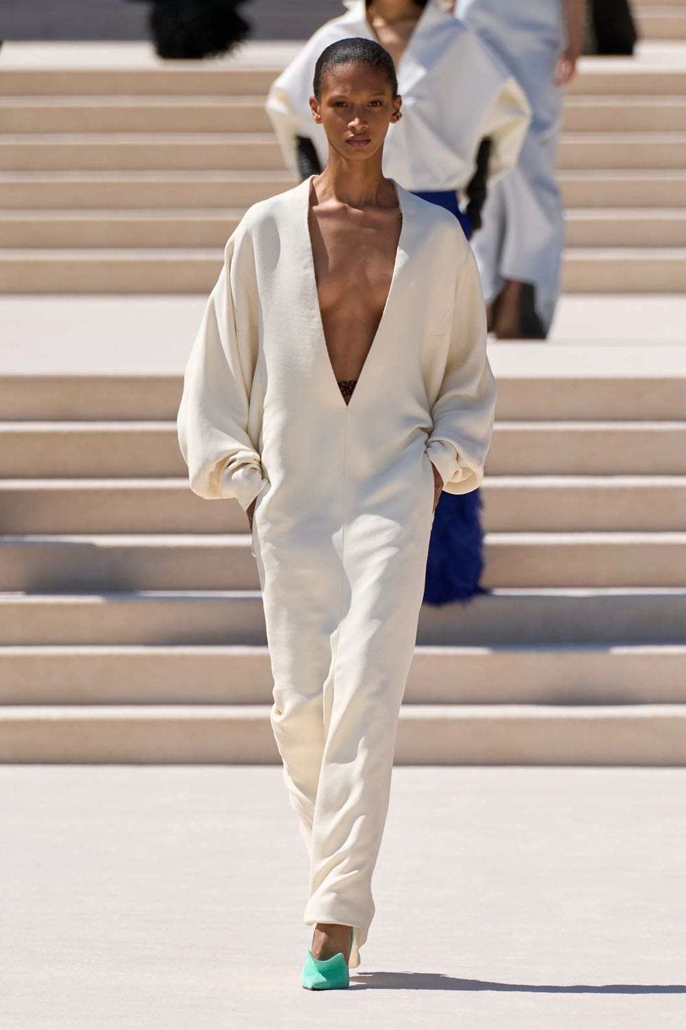 Balenciaga Herbst/Winter 2026/2027 Haute Couture PPP Runway Magazin (32)