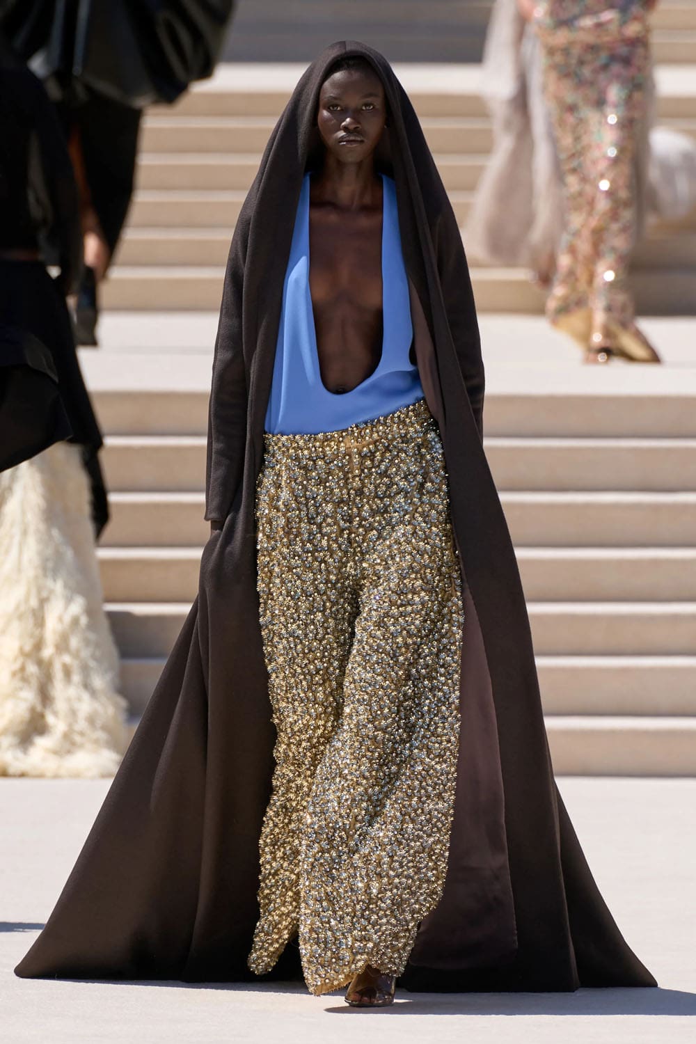 Balenciaga Herbst/Winter 2026/2027 Haute Couture PPP Runway Magazin (35)