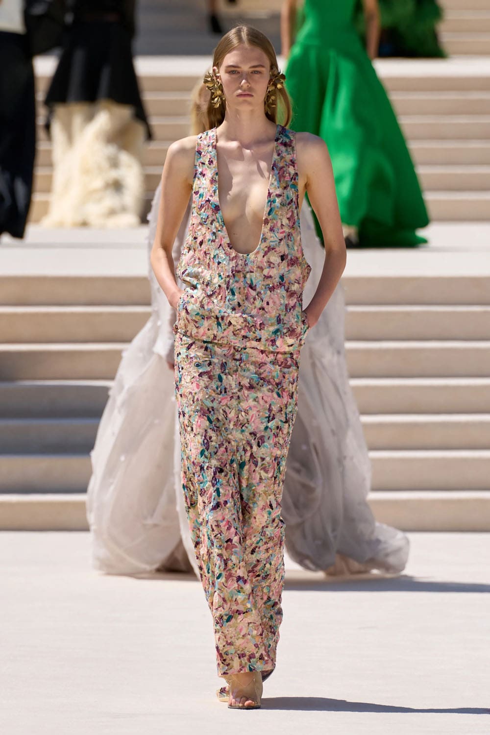 Balenciaga Herbst/Winter 2026/2027 Haute Couture PPP Runway Magazin (36)