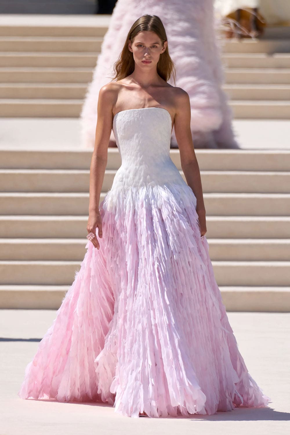Balenciaga Herbst/Winter 2026/2027 Haute Couture PPP Runway Magazin (50)