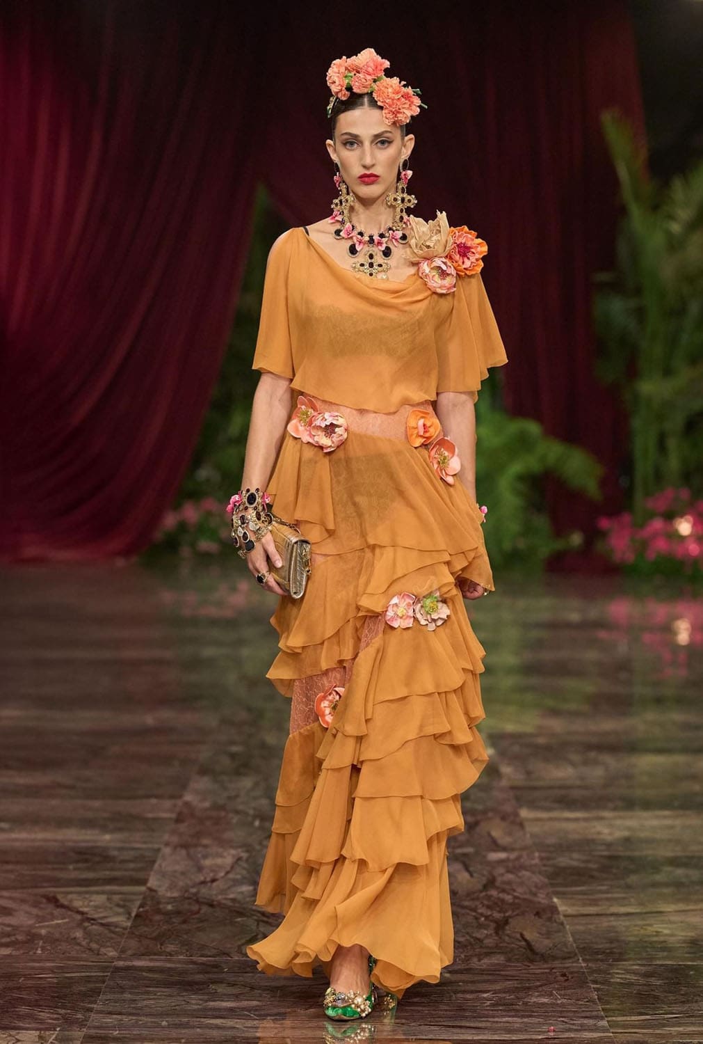 Dolce Gabbana Alta Moda 2026 Runway Magazine (27)