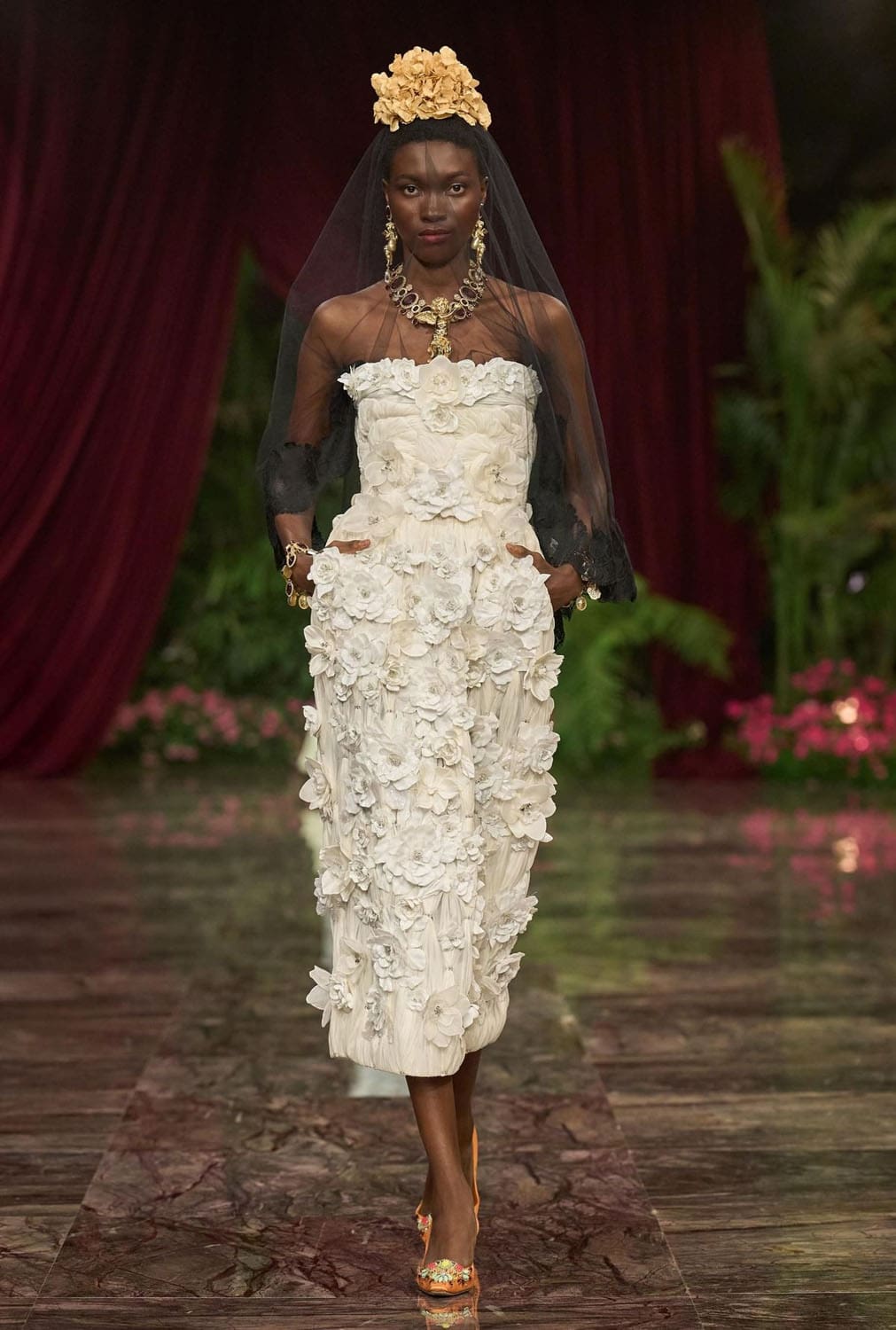 Dolce Gabbana Alta Moda 2026 Runway Magazine (3)
