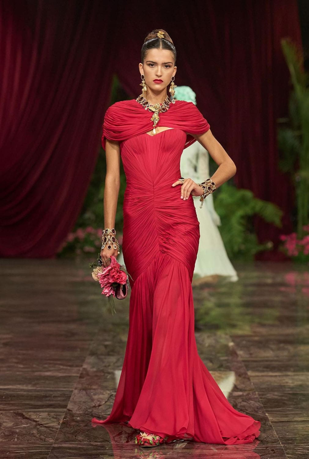 Dolce Gabbana Alta Moda 2026 Runway Magazine (40)
