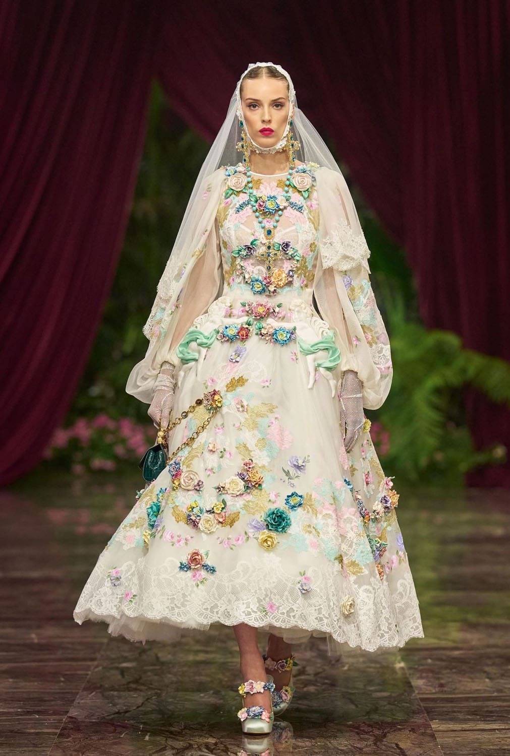 Dolce Gabbana Alta Moda 2026 Runway Magazine (42)