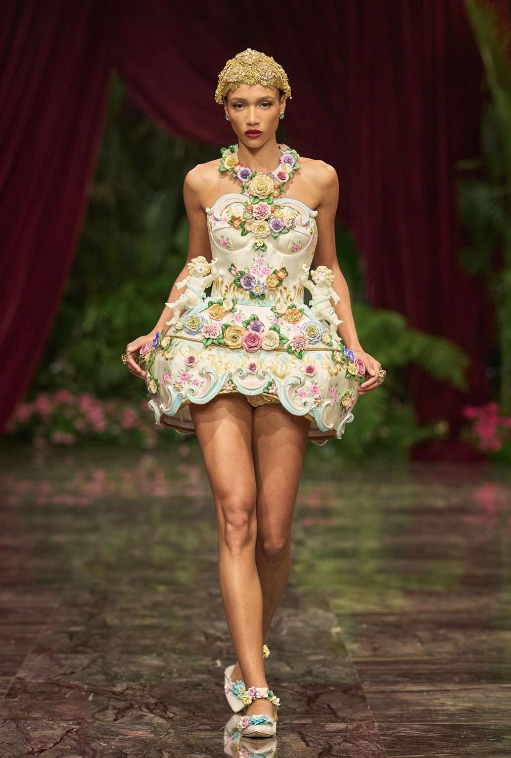 Dolce Gabbana Alta Moda 2026 Runway Magazine (70)
