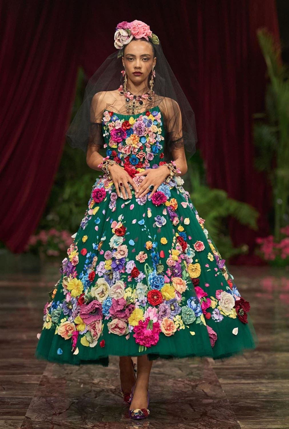 Dolce Gabbana Alta Moda 2026 Runway Magazine (76)