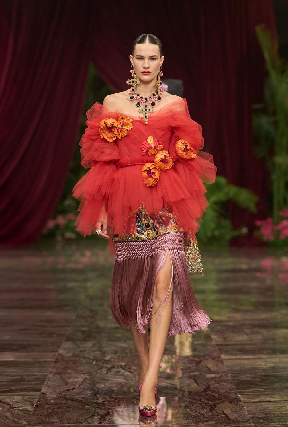 Dolce Gabbana Alta Moda 2026 Runway Magazine (77)