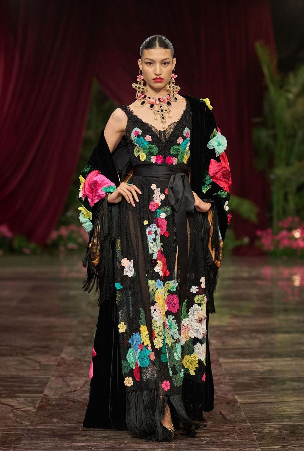 Dolce Gabbana Alta Moda 2026 Runway Magazine (78)