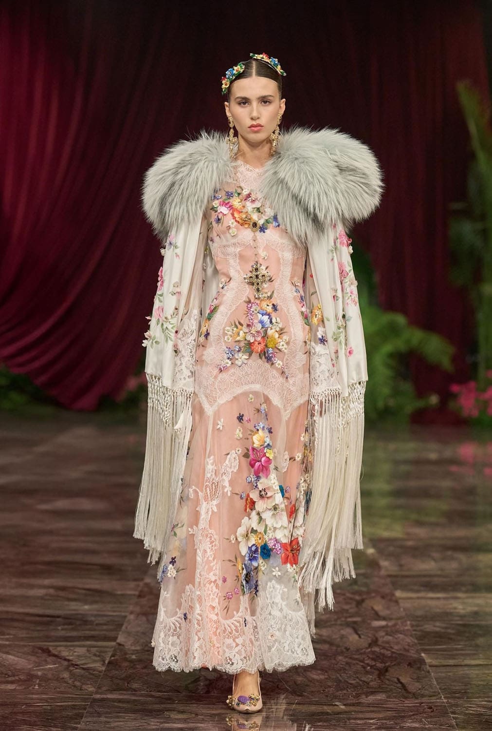 Dolce Gabbana Alta Moda 2026 Runway Magazine (84)