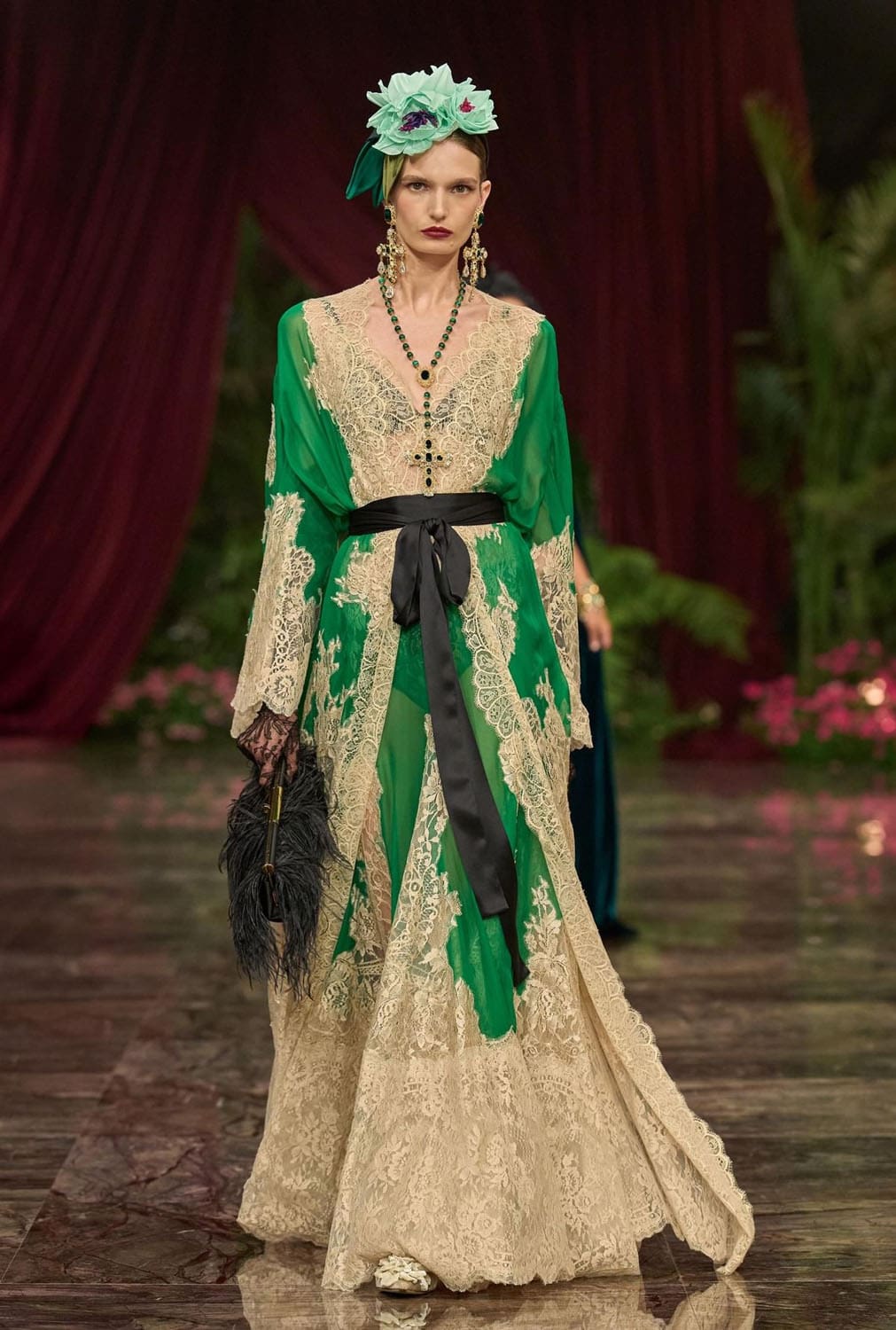 Dolce Gabbana Alta Moda 2026 Runway Magazine (89)