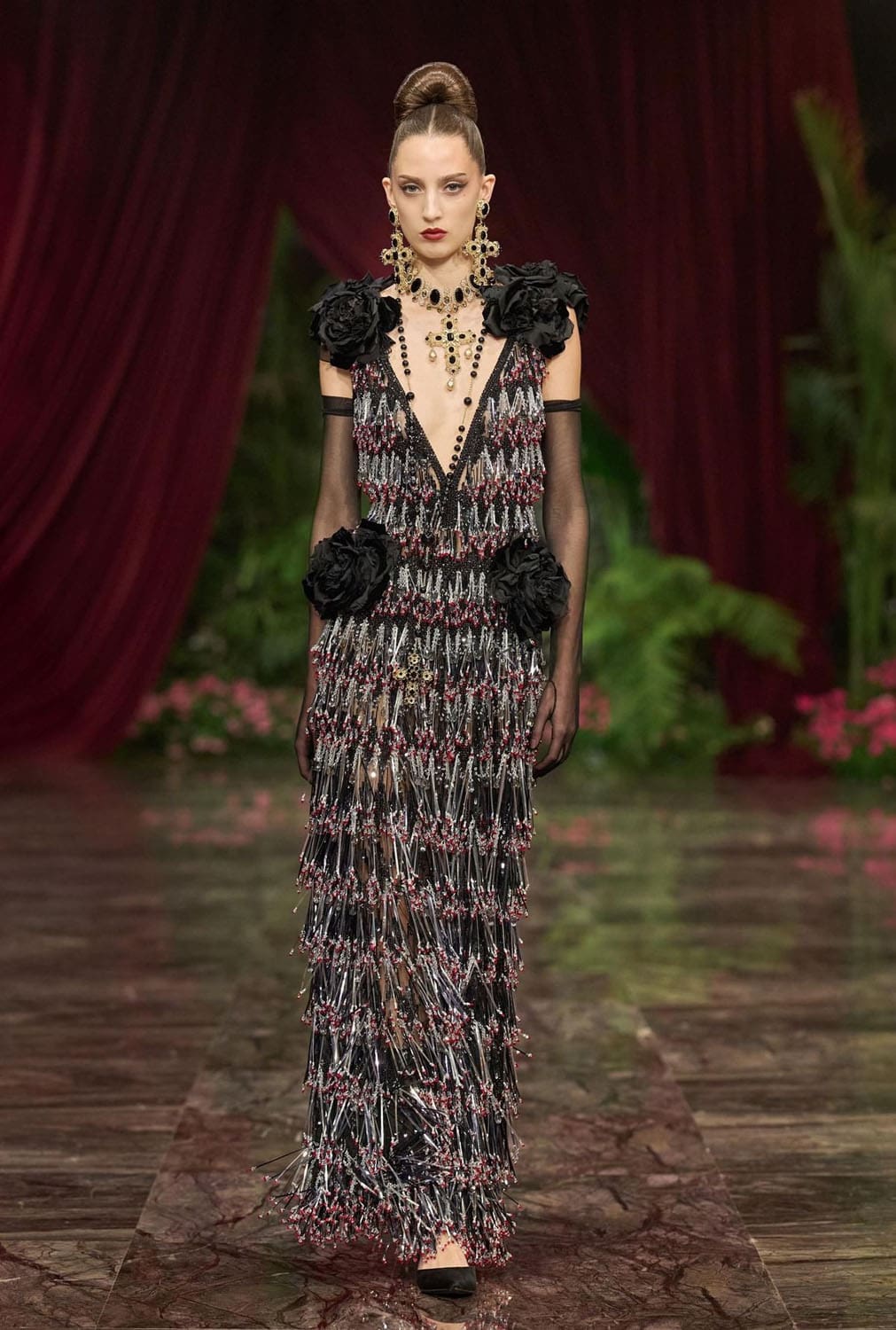 Dolce Gabbana Alta Moda 2026 Runway Magazine (93)