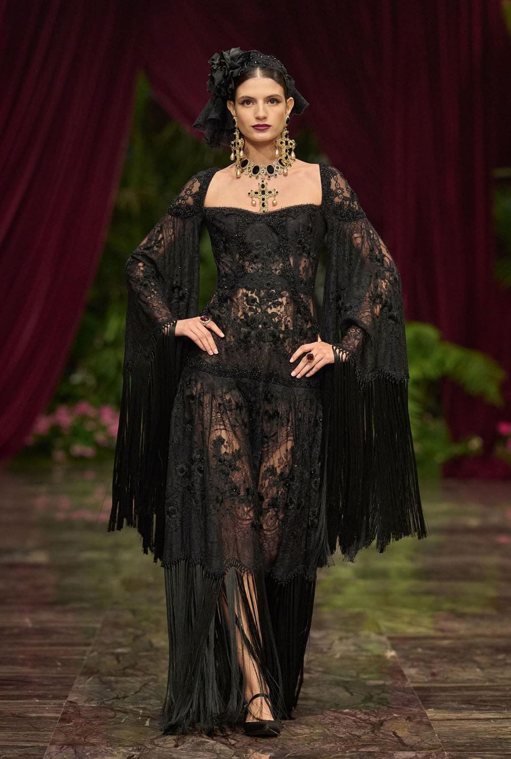 Dolce Gabbana Alta Moda 2026 Runway Magazine (96)