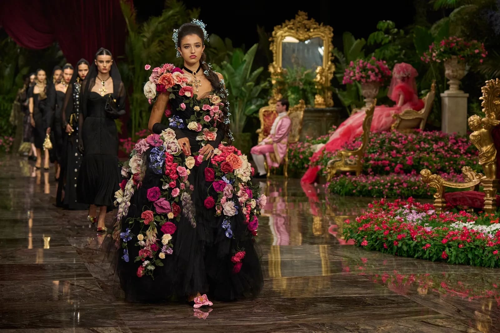 Dolce Gabbana Alta Moda Taormina 2026 Runway Magazine (7)