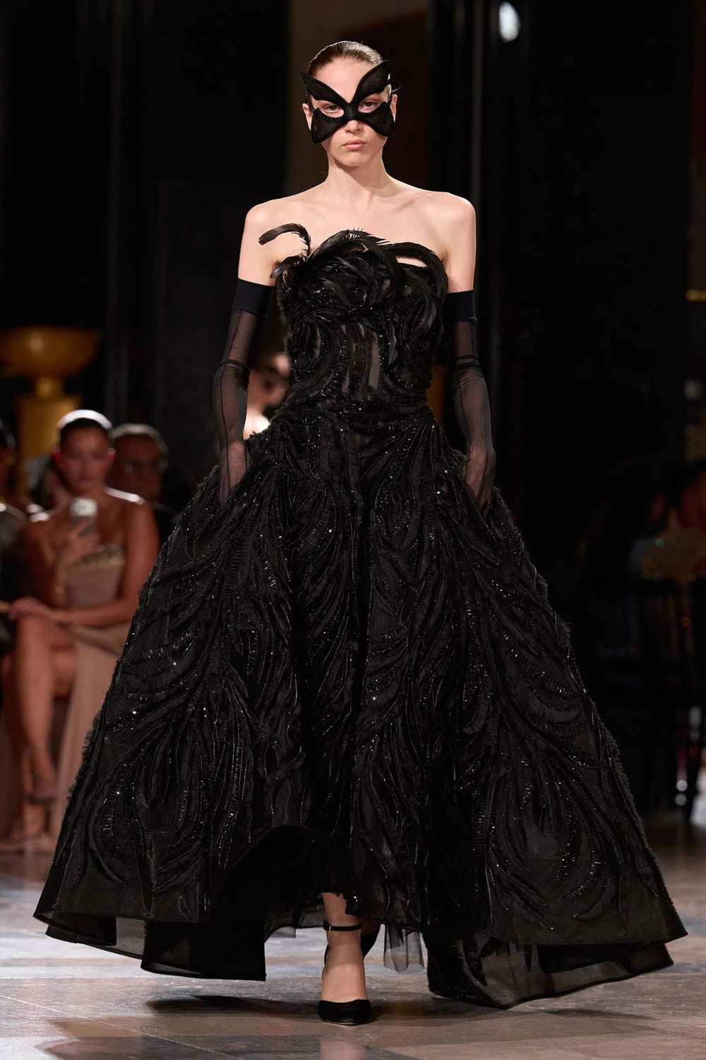 Elie Saab Fall 2026 2027 Haute Couture Runway Magazine (1)