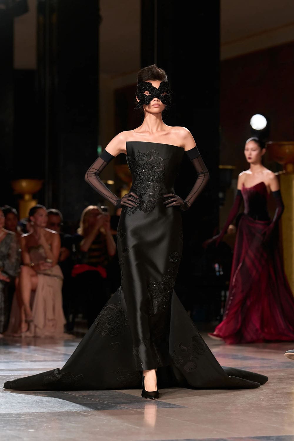 Elie Saab Fall 2026 2027 Haute Couture Runway Magazine (10)