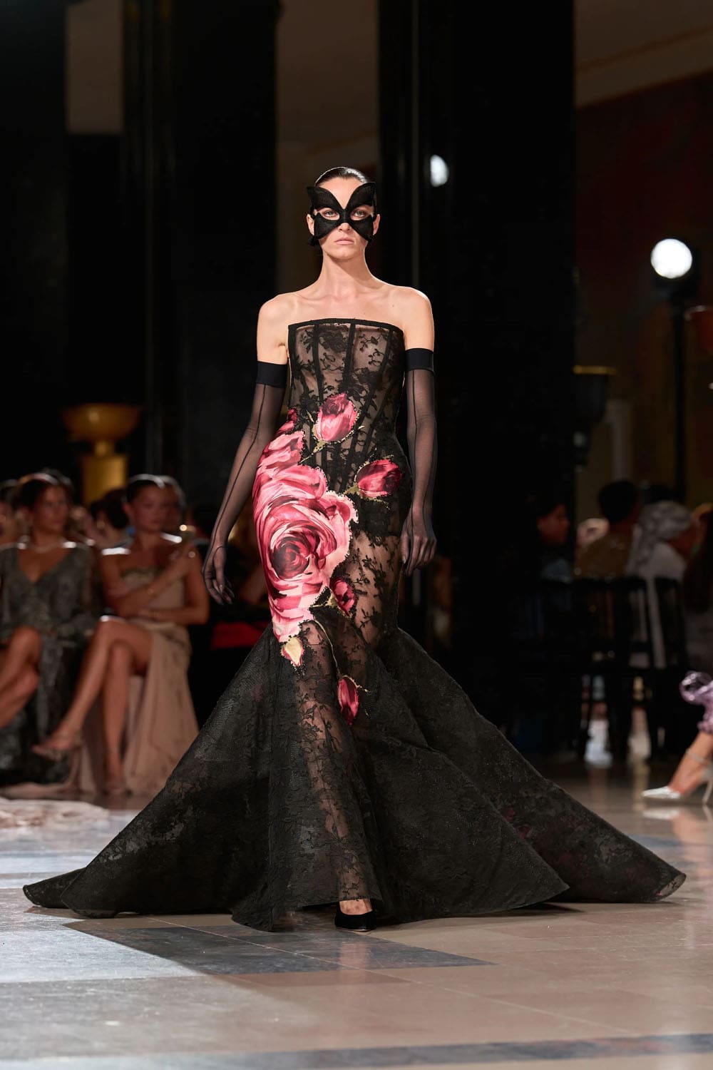 Elie Saab Fall 2026 2027 Haute Couture Runway Magazine (35)