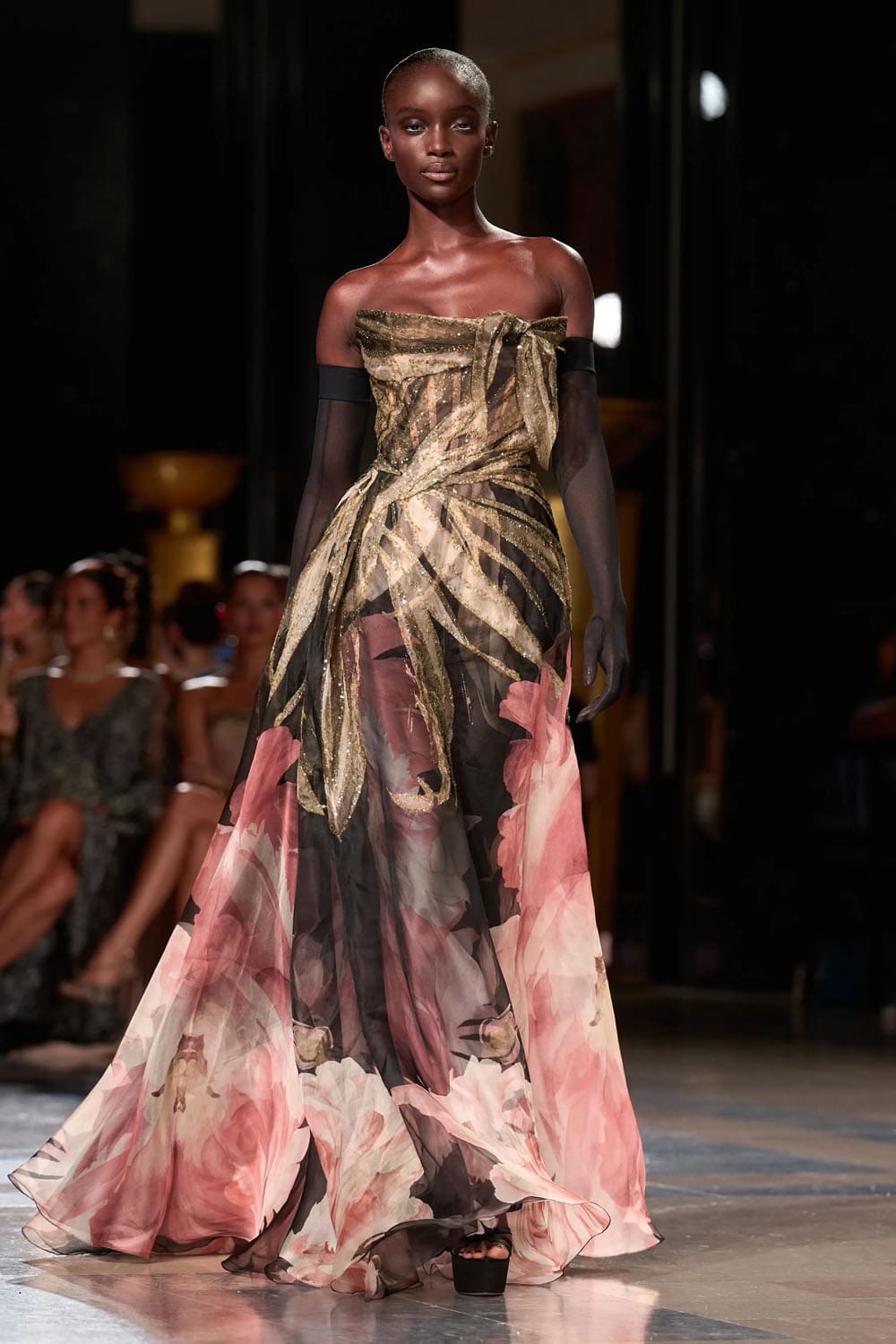 Elie Saab Fall 2026 2027 Haute Couture Runway Magazine (36)