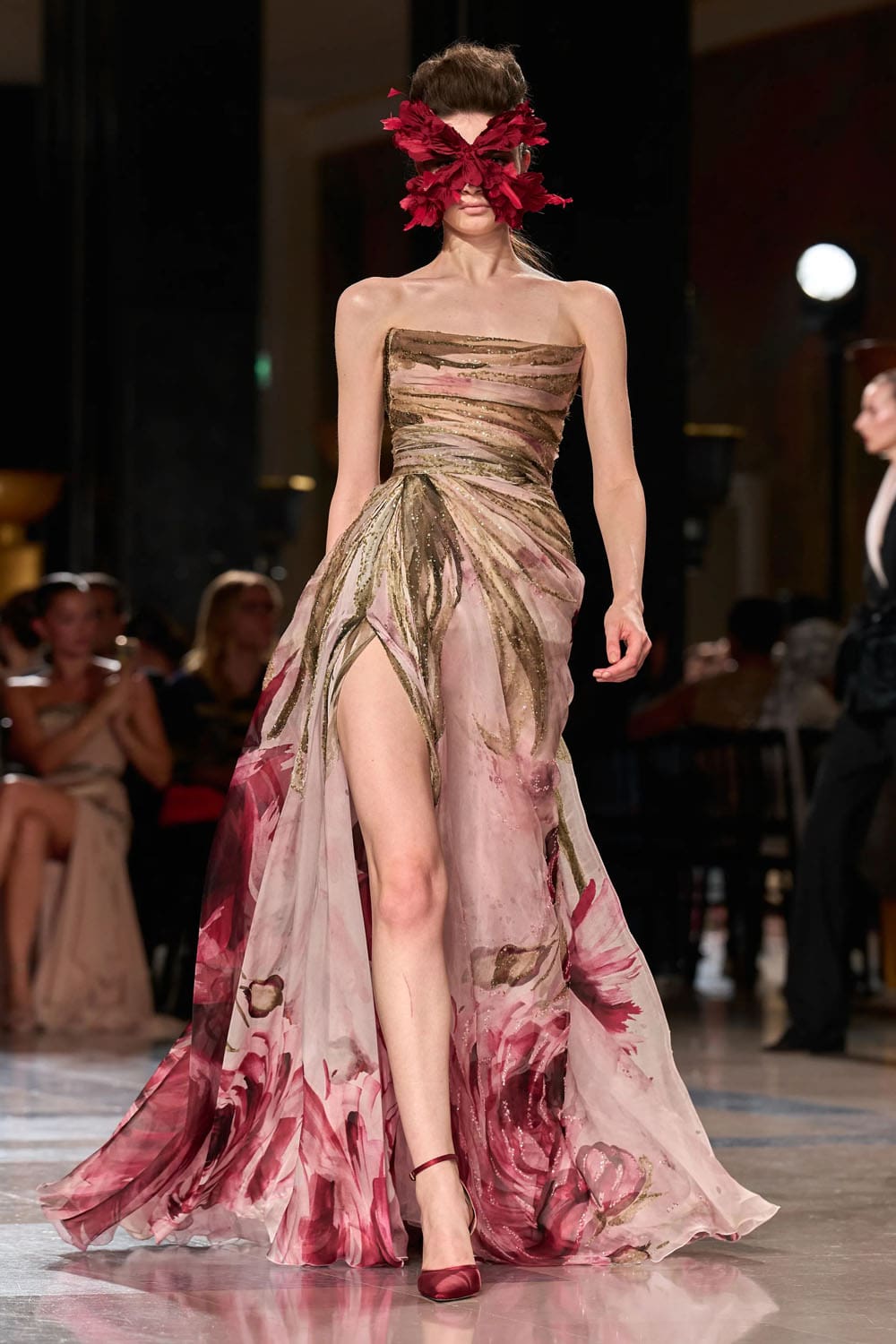 Elie Saab Fall 2026 2027 Haute Couture Runway Magazine (39)
