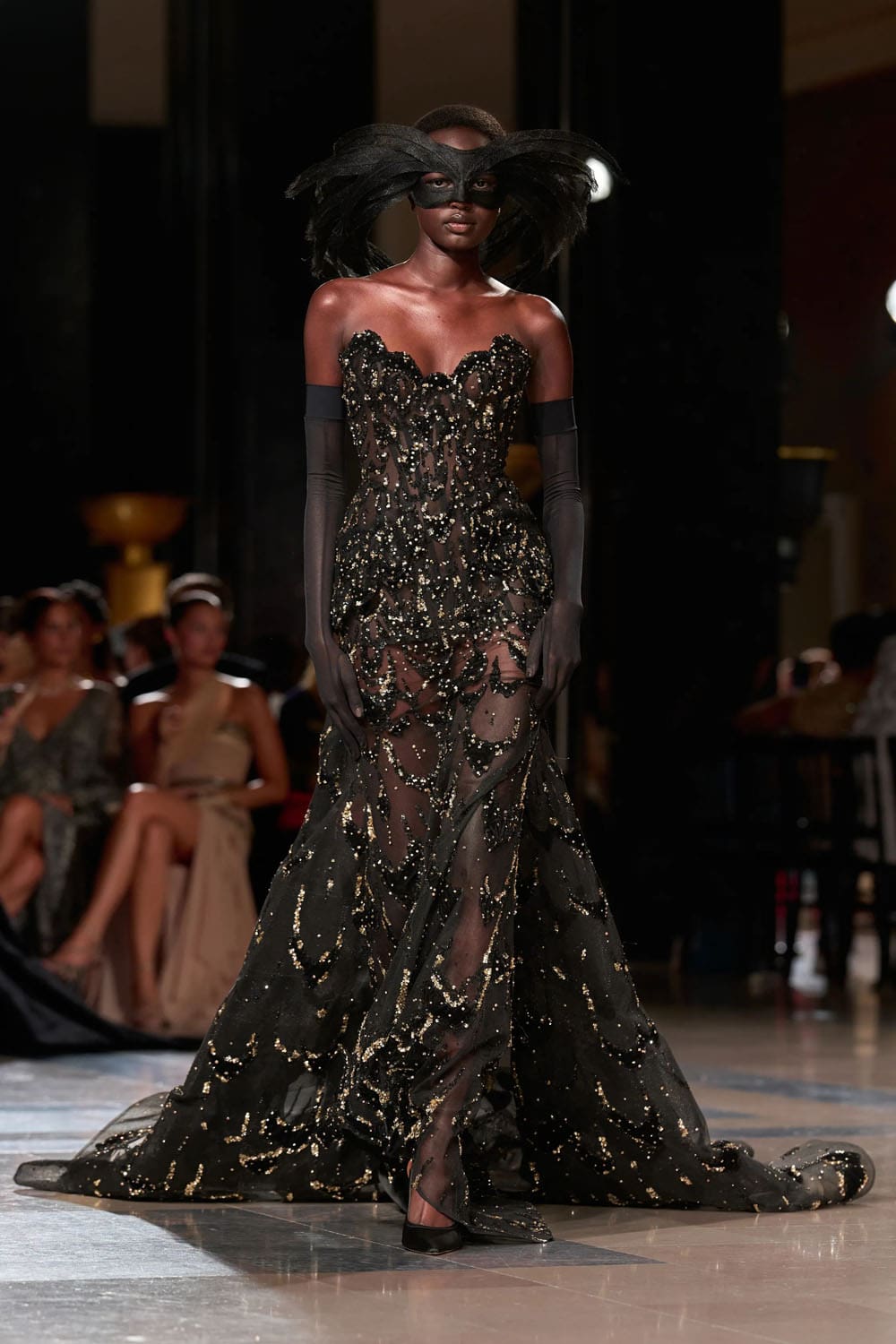 Elie Saab Fall 2026 2027 Haute Couture Runway Magazine (54)