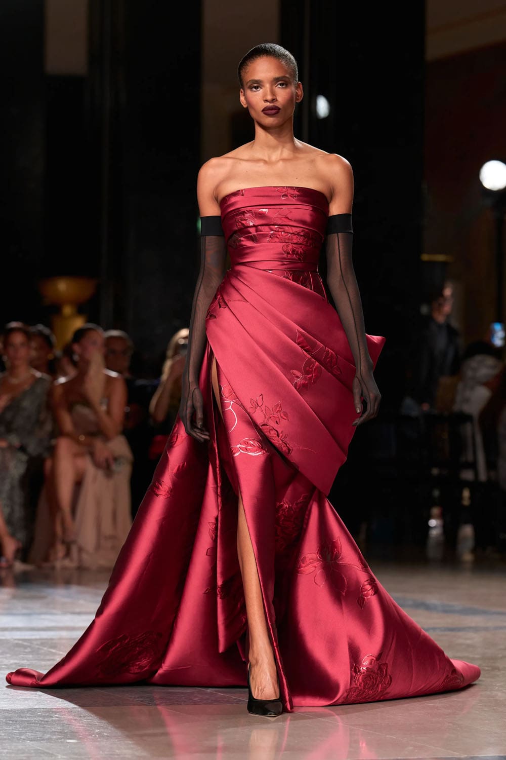 Elie Saab Fall 2026 2027 Haute Couture Runway Magazine (7)