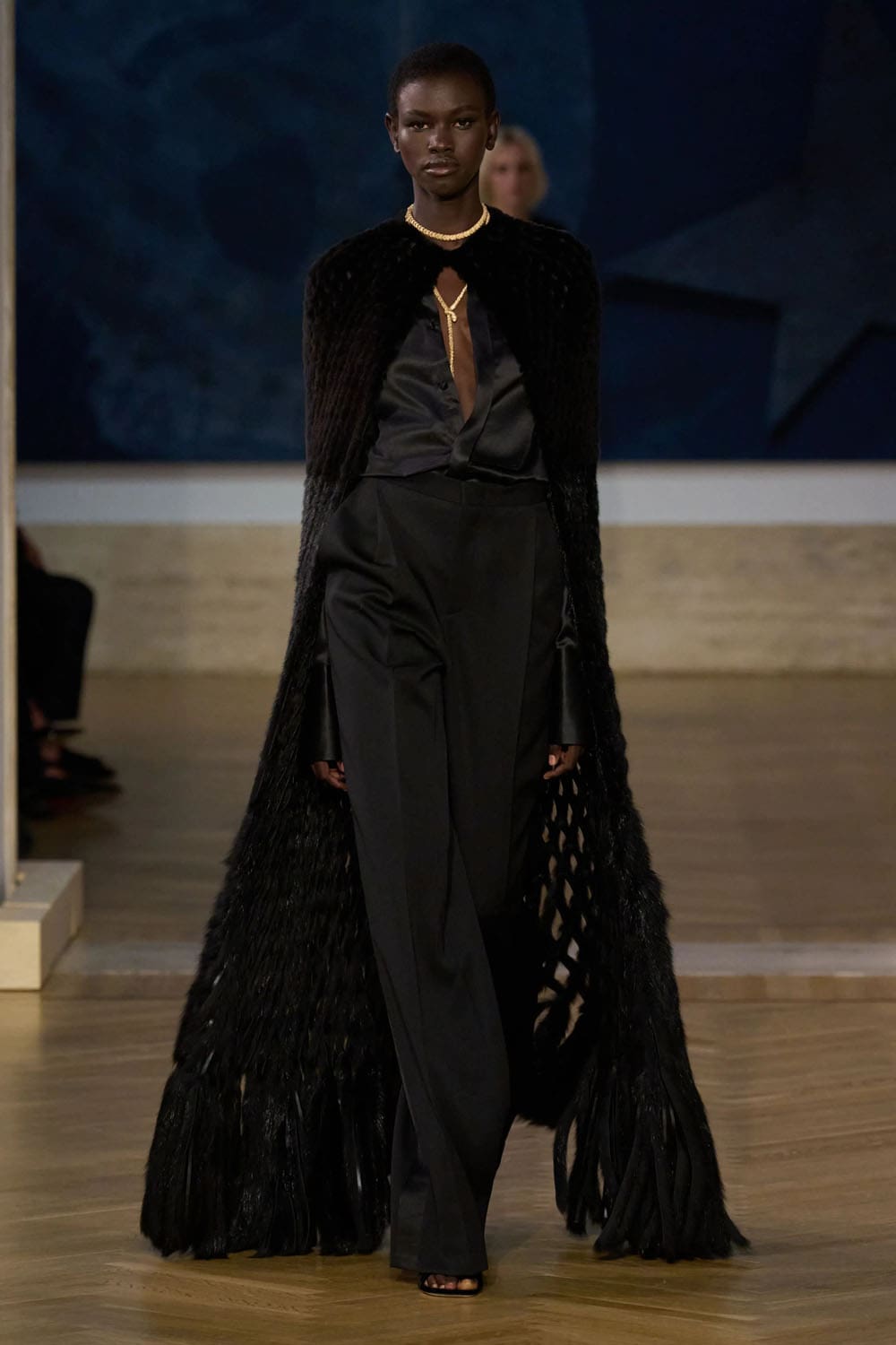 Fendi 2026/2027秋冬高级定制系列 Runway 杂志(24)