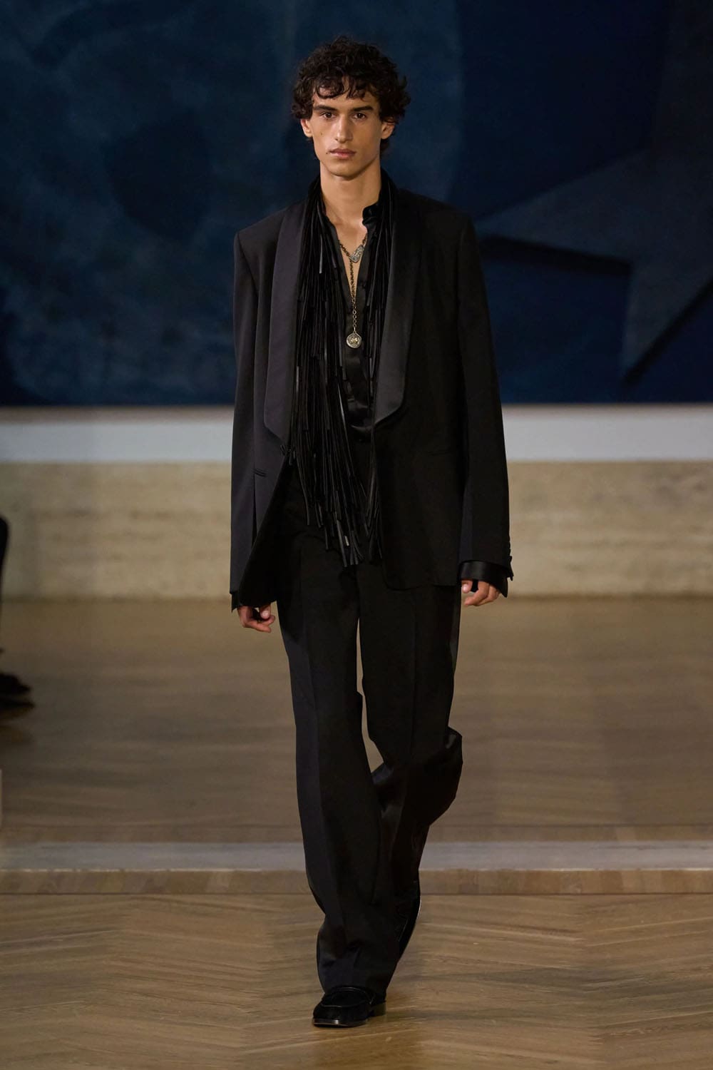 Fendi 2026/2027秋冬高级定制系列 Runway 杂志(33)