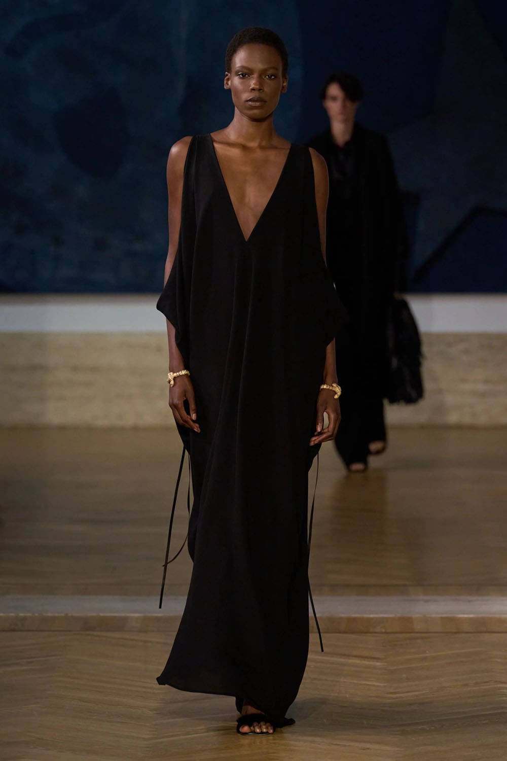 Fendi 2026/2027秋冬高级定制系列 Runway 杂志(36)