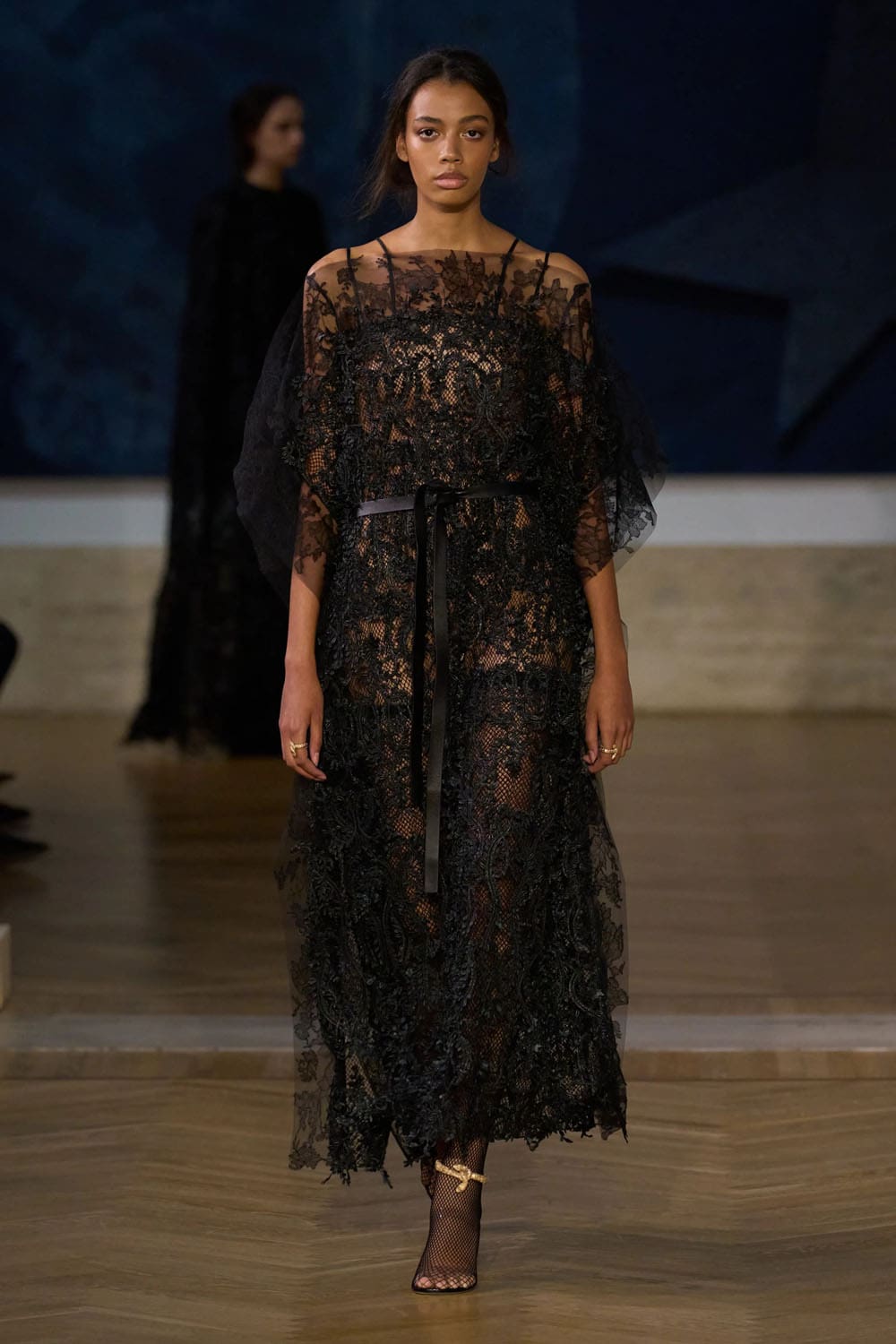 Fendi 2026/2027秋冬高级定制系列 Runway 杂志(39)