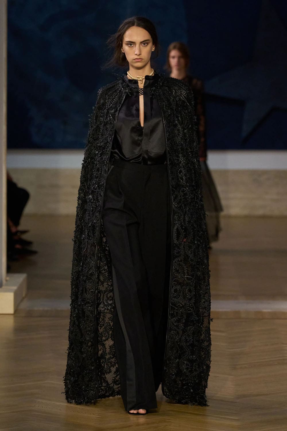 Fendi 2026/2027秋冬高级定制系列 Runway 杂志(40)