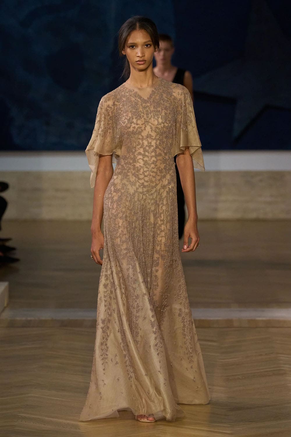 Fendi 2026/2027秋冬高级定制系列 Runway 杂志(51)
